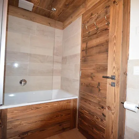 Adelaide B 09 גרימנץ